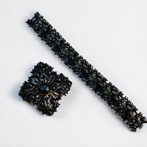 Vintage 1944 Albert Weiss Black Rhinestone bracelet and brooch mourning …